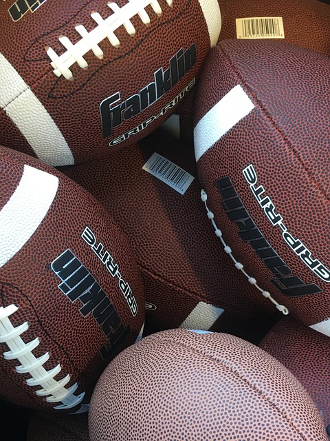 血洗凤凰城！格林33分+开启杀神模式，狄龙被驱逐，火箭狂胜太阳.