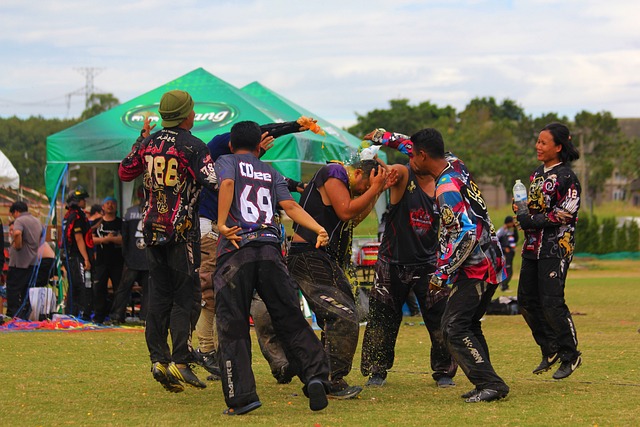 血洗凤凰城！格林33分+开启杀神模式，狄龙被驱逐，火箭狂胜太阳.